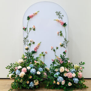rankende Blumen, als Fotohintergrund oder Traubogen geeignet, Wildblumen in pastellfarben, Hintergrund mieten für Hochzeiten, Feiern - Hochzeitsdekoration mieten in Mannheim, Heidelberg, Rhein-Neckar