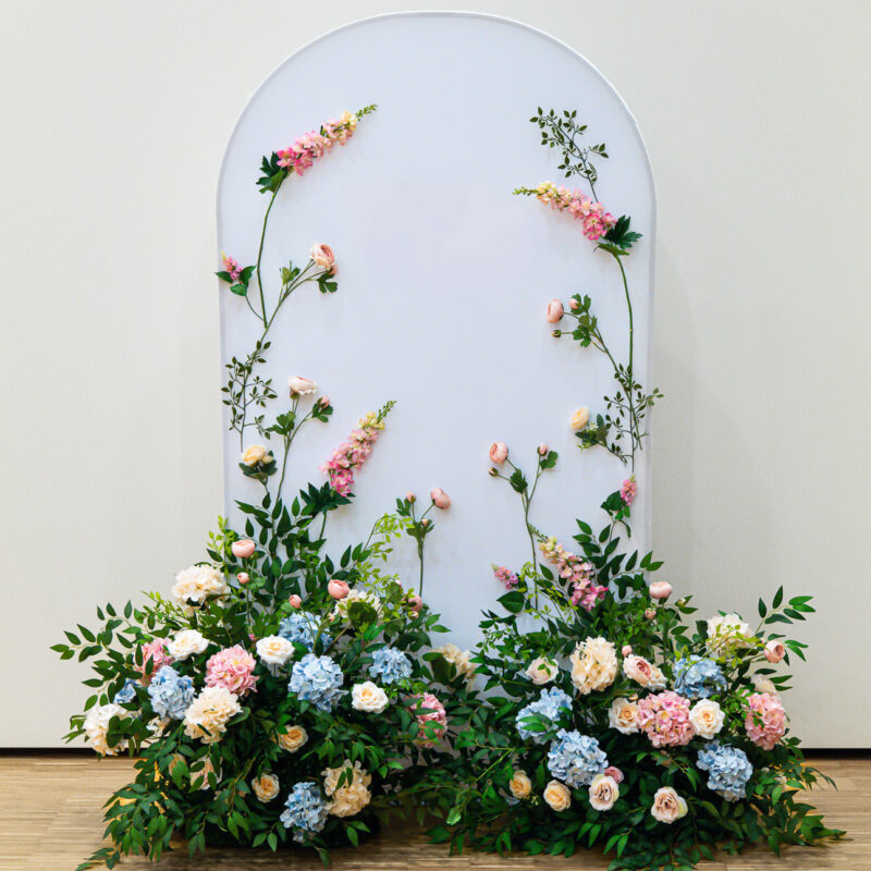 rankende Blumen, als Fotohintergrund oder Traubogen geeignet, Wildblumen in pastellfarben, Hintergrund mieten für Hochzeiten, Feiern - Hochzeitsdekoration mieten in Mannheim, Heidelberg, Rhein-Neckar